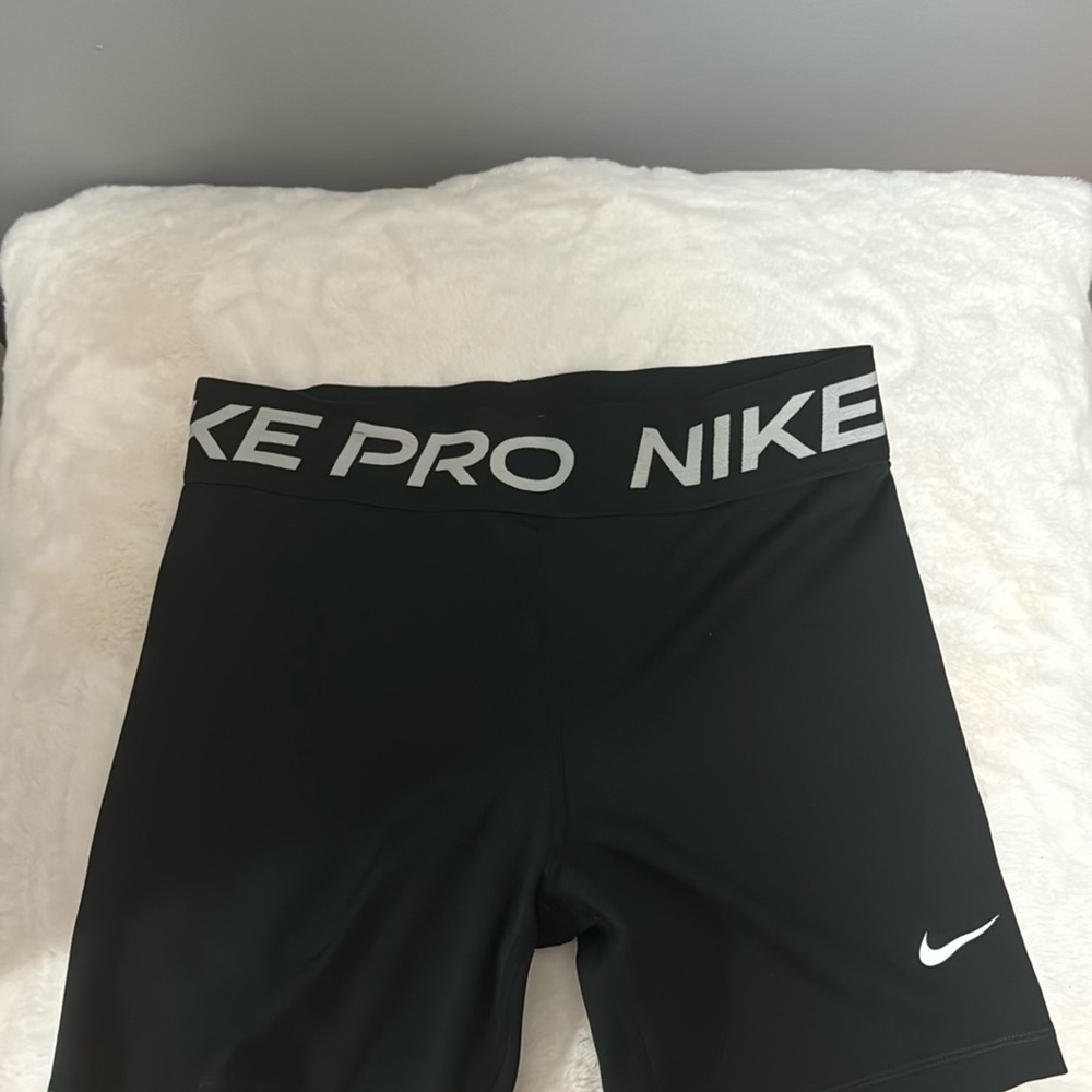 nike pros black
